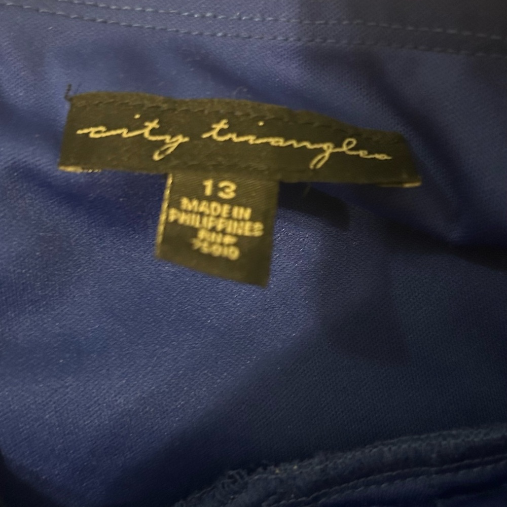 Blue 1 shoulder formal dress size 13 crystal detail - Picture 2 of 3